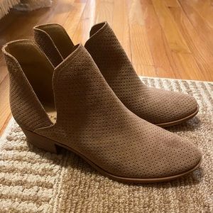 Lucky Brand booties!